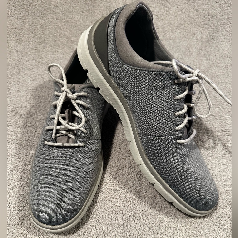 Clarks Men's Charcoal Lace-Up Sneakers